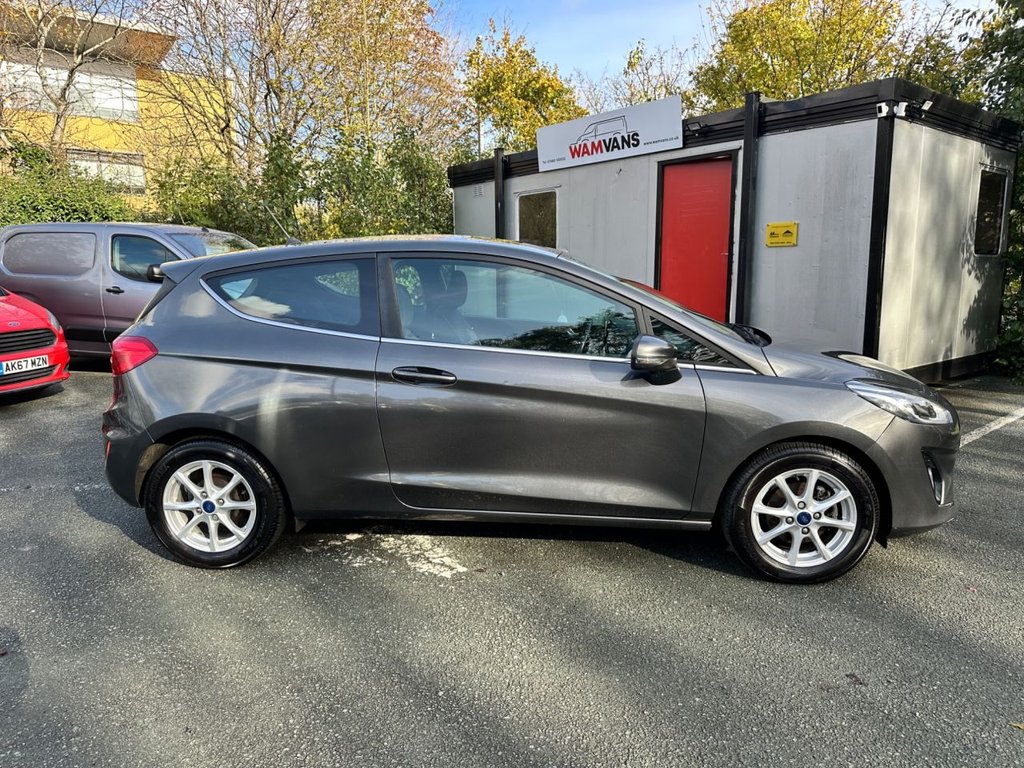 Used Ford Fiesta 2017 for sale - 76406887: Photo 6