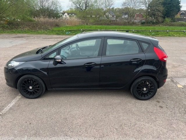 Used Ford Fiesta 2011 for sale - 78210032: Photo 2