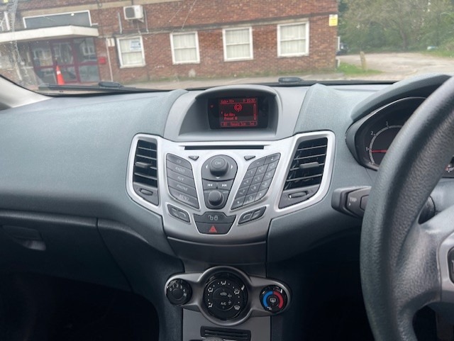 Used Ford Fiesta 2011 for sale - 78210032: Photo 9