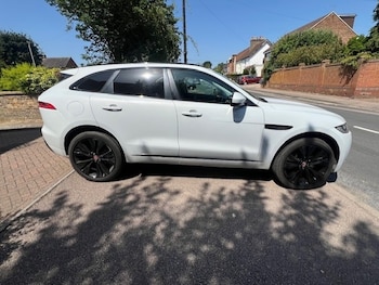 Used Jaguar F-Pace 2016 for sale - 78984311: Photo