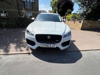 Used Jaguar F-Pace 2016 for sale - 78984311: Photo