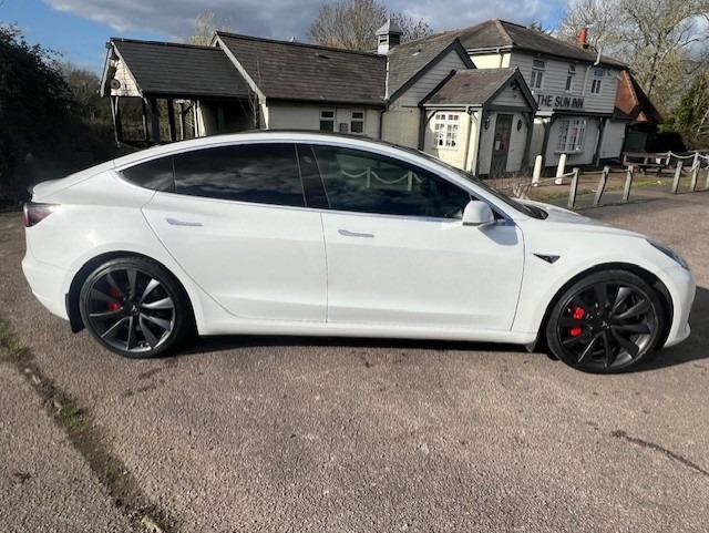 Used Tesla Model 3 2020 for sale - 77833580: Photo 2