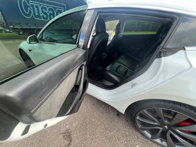 Used Tesla Model 3 2020 for sale - 77833580: Photo 24