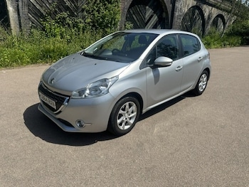Used Peugeot 208 2015 for sale - 78699358: Photo