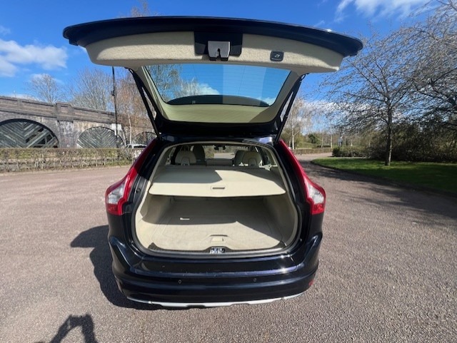 Used Volvo XC60 2016 for sale - 78121950: Photo 10