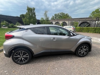 Used Toyota C-HR 2018 for sale - 78443520: Photo