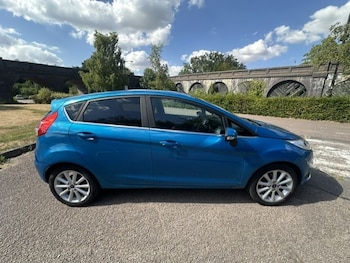 Used Ford Fiesta 2016 for sale - 79140521: Photo