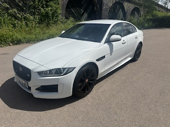 Used Jaguar XE 2016 for sale - 78894727: Photo