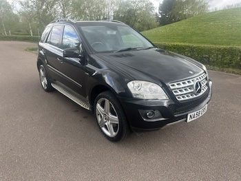 Used Mercedes-Benz M Class 2010 for sale - 78254190: Photo