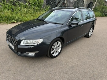 Used Volvo V70 2015 for sale - 78757381: Photo