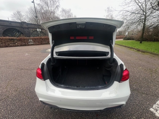 Used BMW 3 Series 2018 for sale - 77665252: Photo 11