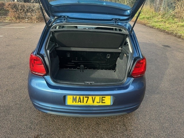 Used Volkswagen Polo 2017 for sale - 77665381: Photo 9