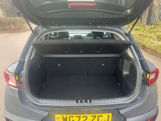 Used Kia Stonic 2023 for sale - 77665316: Photo 10