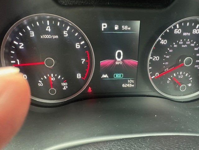 Used Kia Stonic 2023 for sale - 77665316: Photo 11