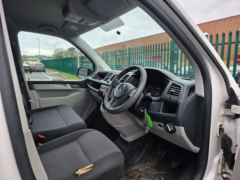 Used Volkswagen Transporter 2017 for sale - 77608583: Photo 10