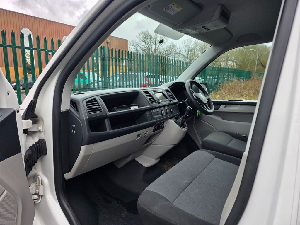 Used Volkswagen Transporter 2017 for sale - 77608583: Photo 12