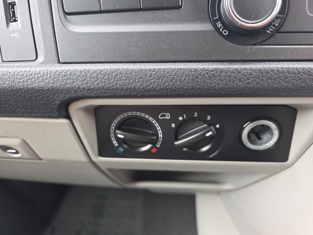 Used Volkswagen Transporter 2017 for sale - 77608583: Photo 22