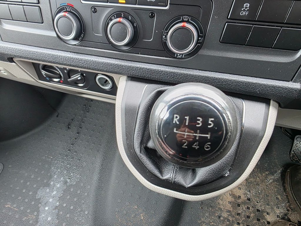 Used Volkswagen Transporter 2017 for sale - 77608583: Photo 24