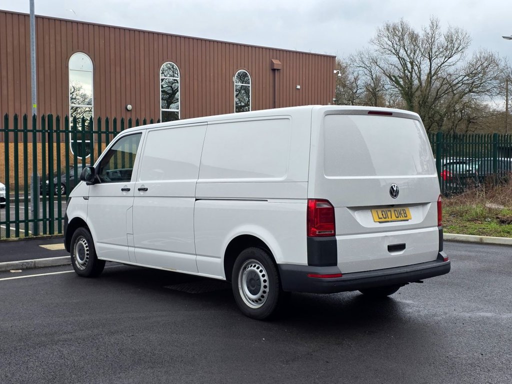 Used Volkswagen Transporter 2017 for sale - 77608583: Photo 5