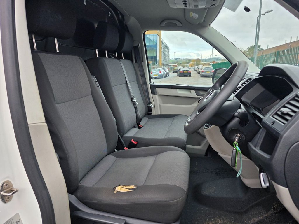 Used Volkswagen Transporter 2017 for sale - 77608583: Photo 9