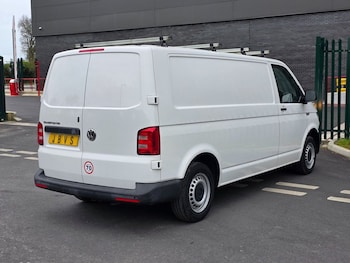Used Volkswagen Transporter 2017 for sale - 78500559: Photo