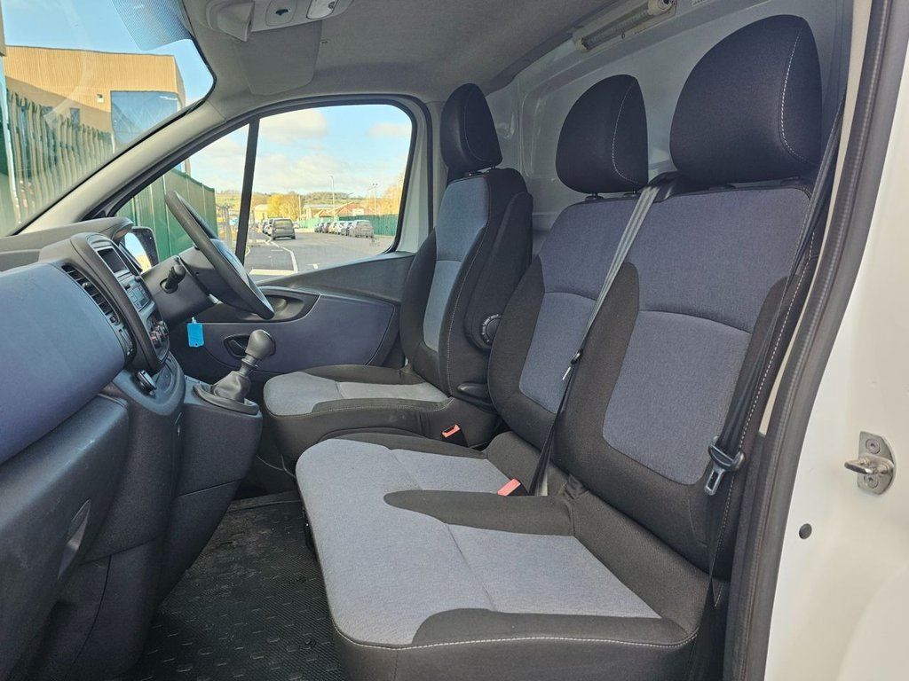 Used Vauxhall Vivaro 2015 for sale - 76665816: Photo 13