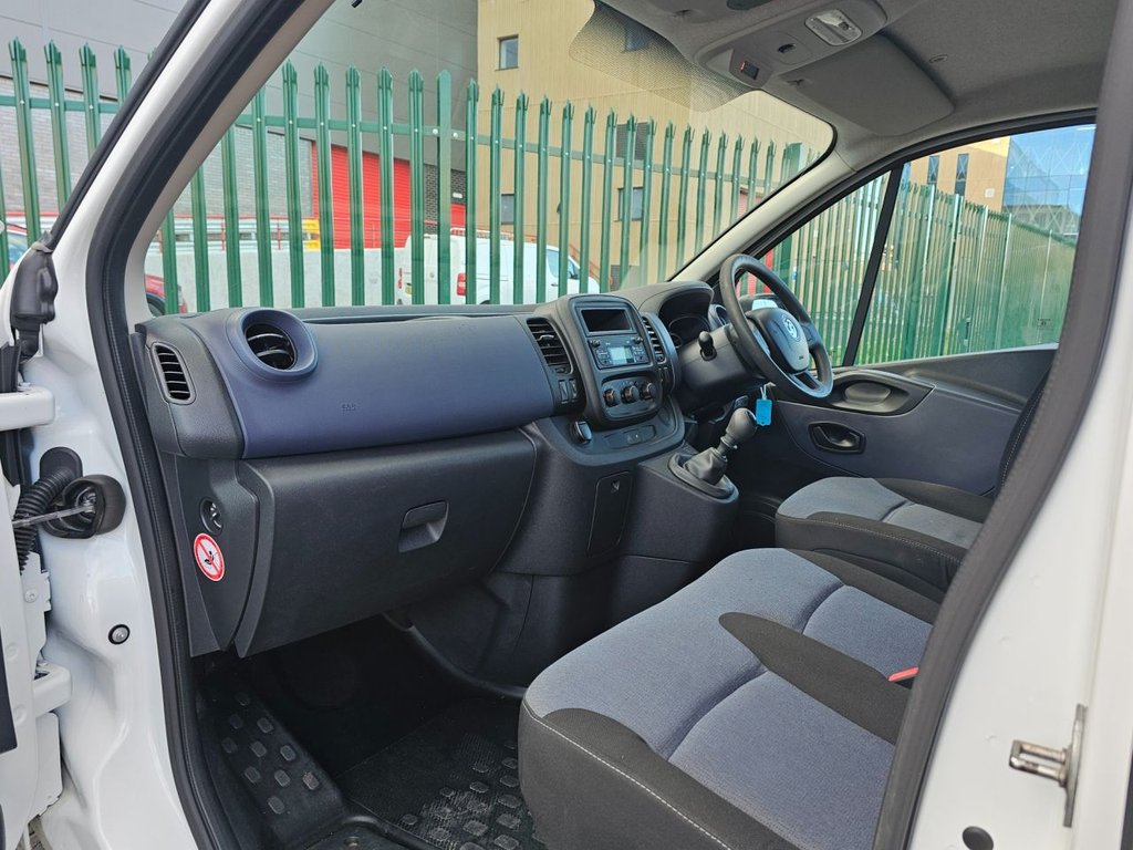 Used Vauxhall Vivaro 2015 for sale - 76665816: Photo 14