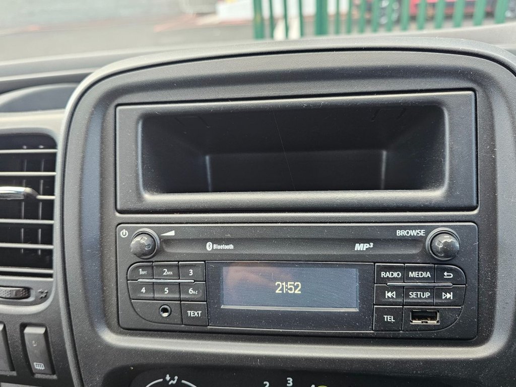 Used Vauxhall Vivaro 2015 for sale - 76665816: Photo 26