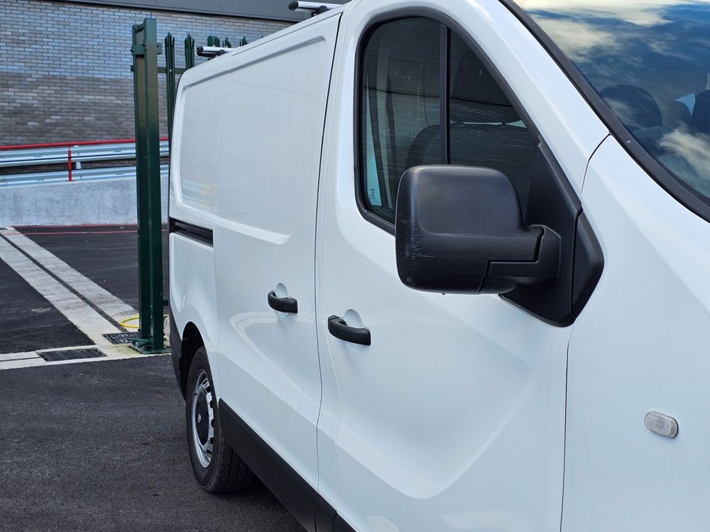 Used Vauxhall Vivaro 2015 for sale - 76665816: Photo 35