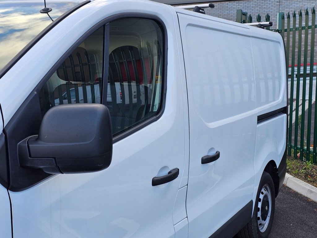Used Vauxhall Vivaro 2015 for sale - 76665816: Photo 45