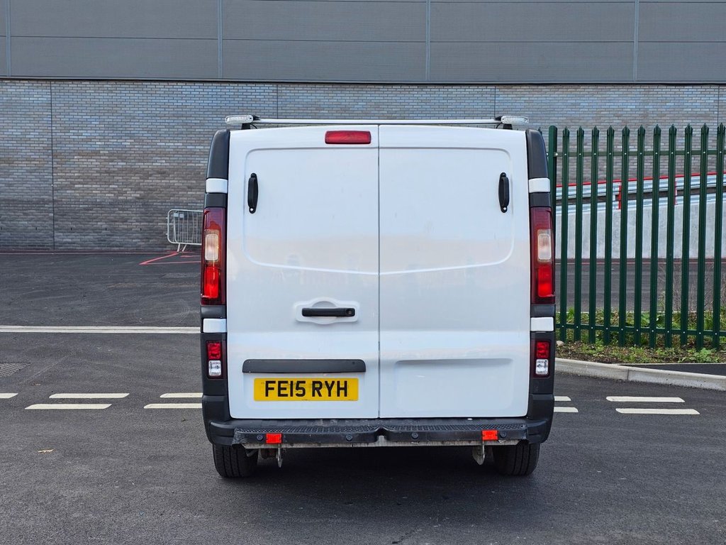 Used Vauxhall Vivaro 2015 for sale - 76665816: Photo 5
