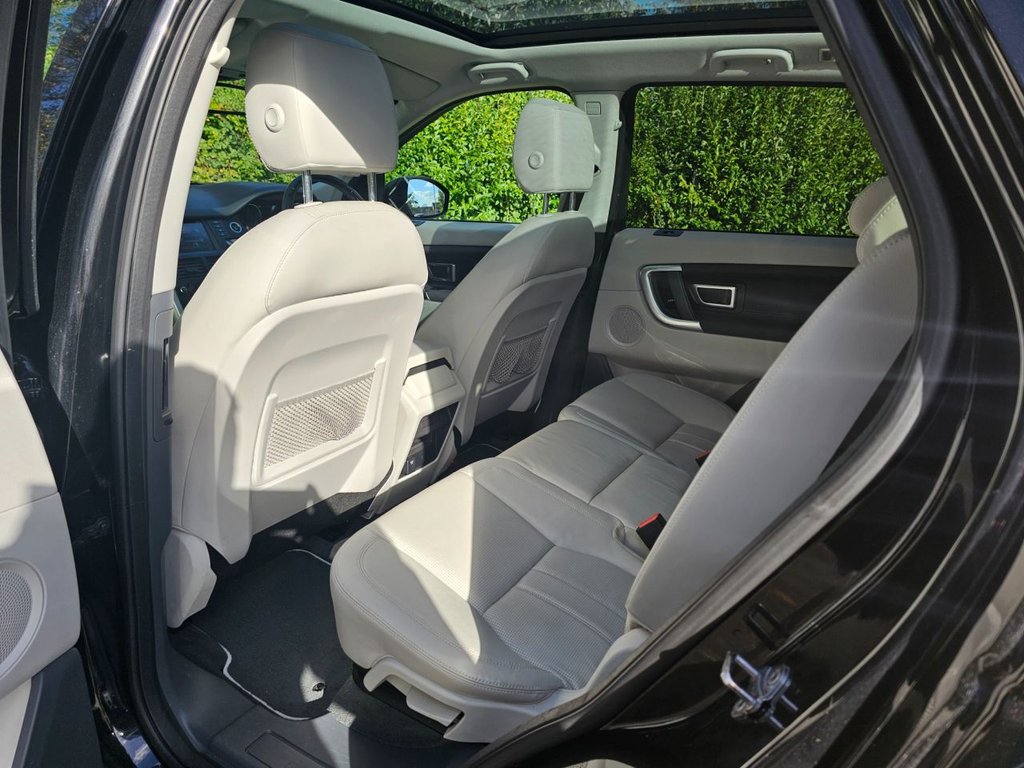 Used Land Rover Discovery Sport 2017 for sale - 76470303: Photo 18