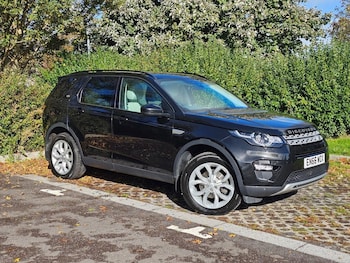 Used Land Rover Discovery Sport 2017 for sale - 76470303: Photo