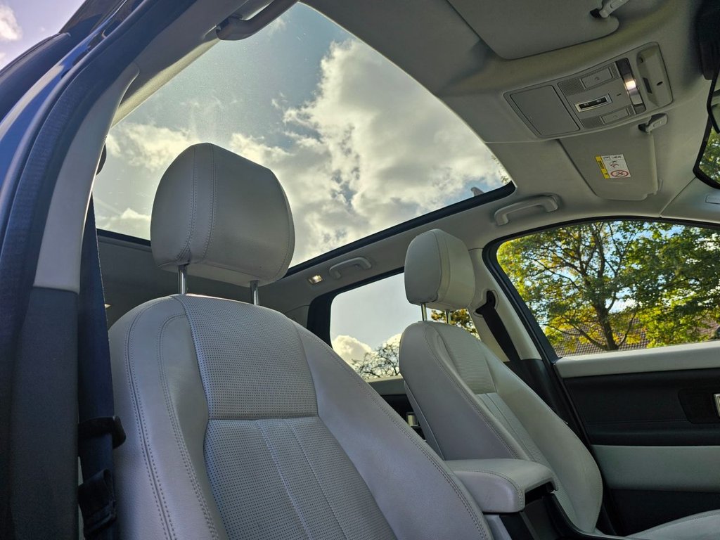 Used Land Rover Discovery Sport 2017 for sale - 76470303: Photo 26