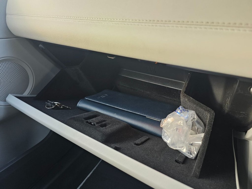 Used Land Rover Discovery Sport 2017 for sale - 76470303: Photo 36