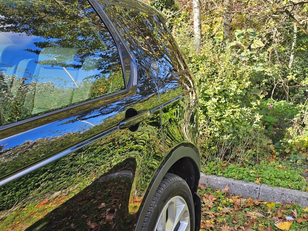 Used Land Rover Discovery Sport 2017 for sale - 76470303: Photo 49