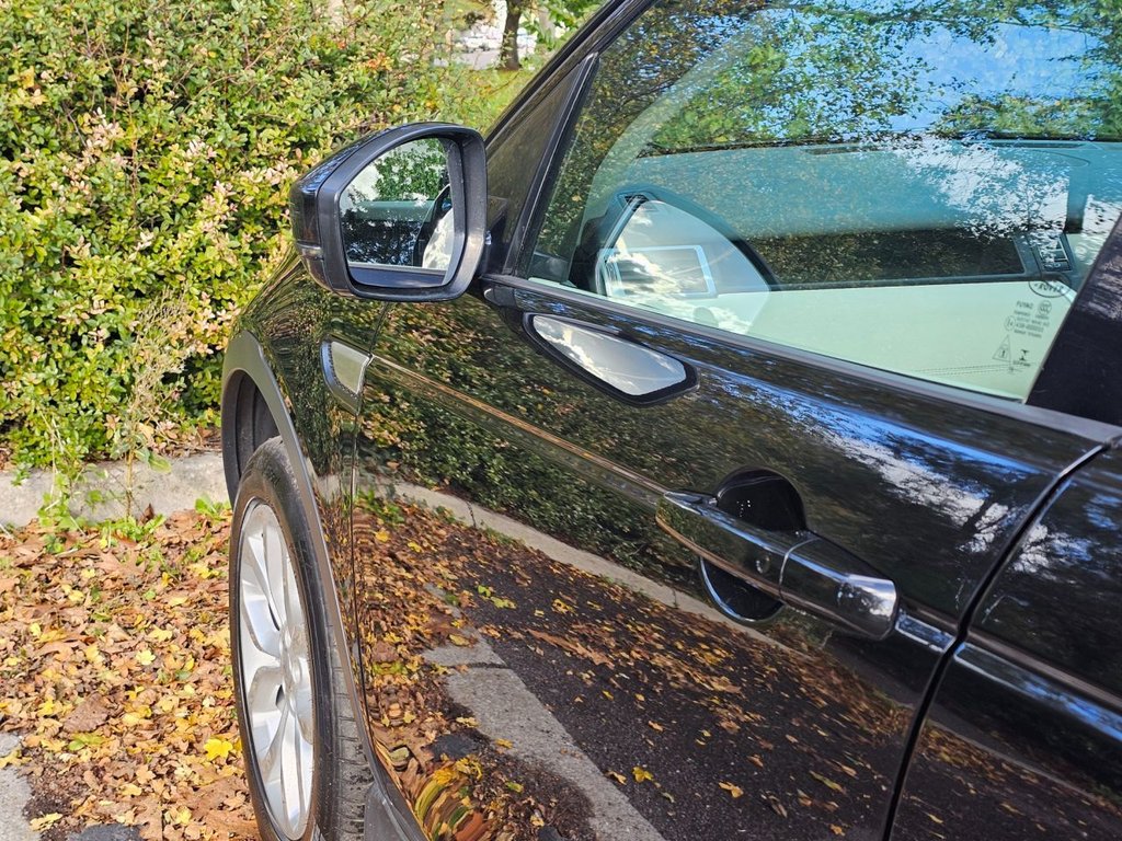 Used Land Rover Discovery Sport 2017 for sale - 76470303: Photo 50