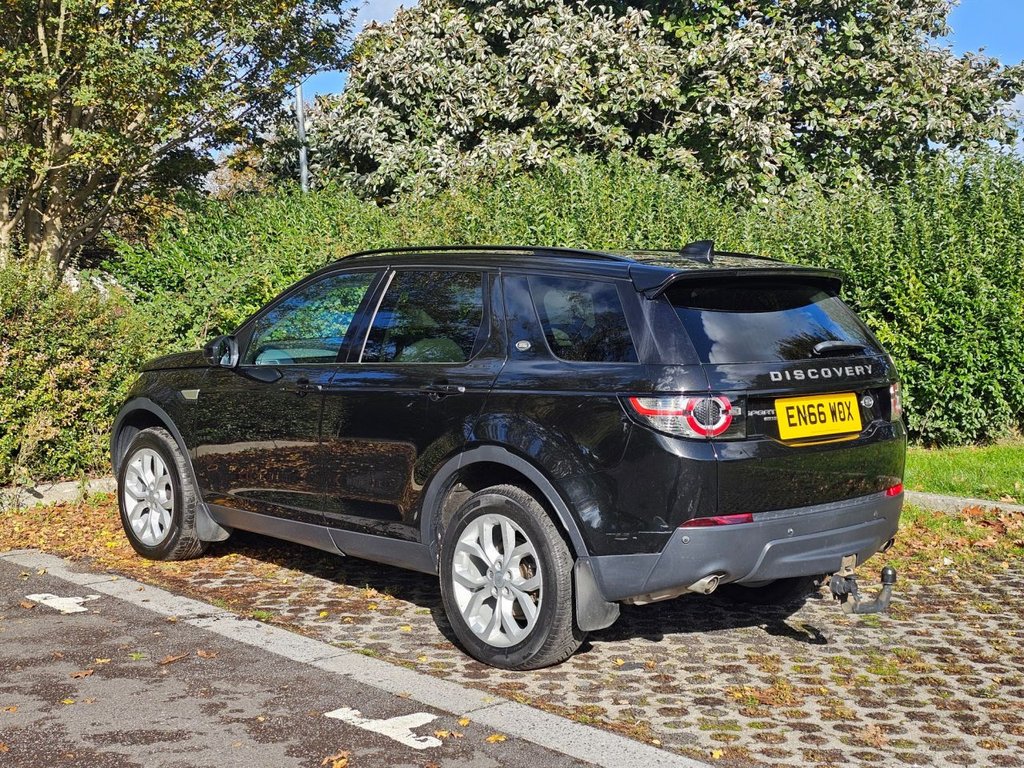 Used Land Rover Discovery Sport 2017 for sale - 76470303: Photo 6