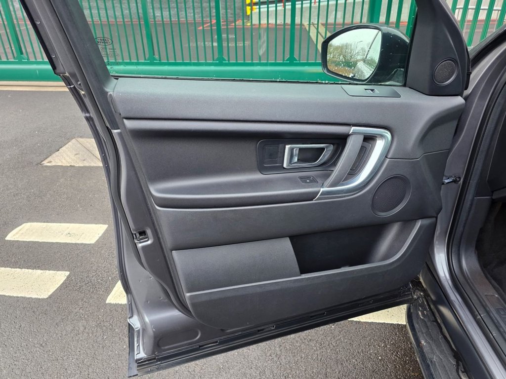 Used Land Rover Discovery Sport 2016 for sale - 77582971: Photo 14