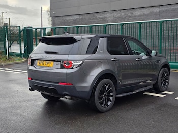 Used Land Rover Discovery Sport 2016 for sale - 77582971: Photo