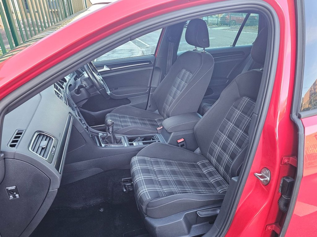 Used Volkswagen Golf 2015 for sale - 76655345: Photo 15