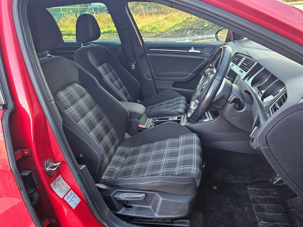 Used Volkswagen Golf 2015 for sale - 76655345: Photo 23