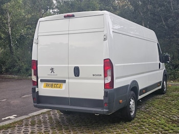 Used Peugeot Boxer 2018 for sale - 76210273: Photo