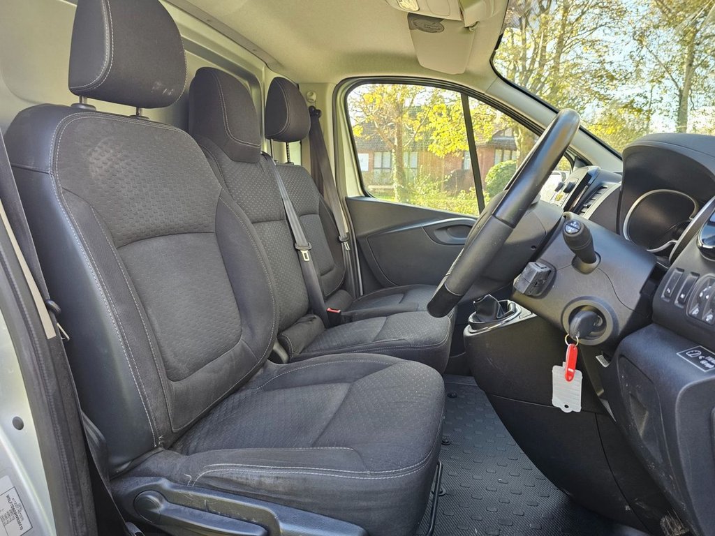 Used Vauxhall Vivaro 2017 for sale - 77966641: Photo 13