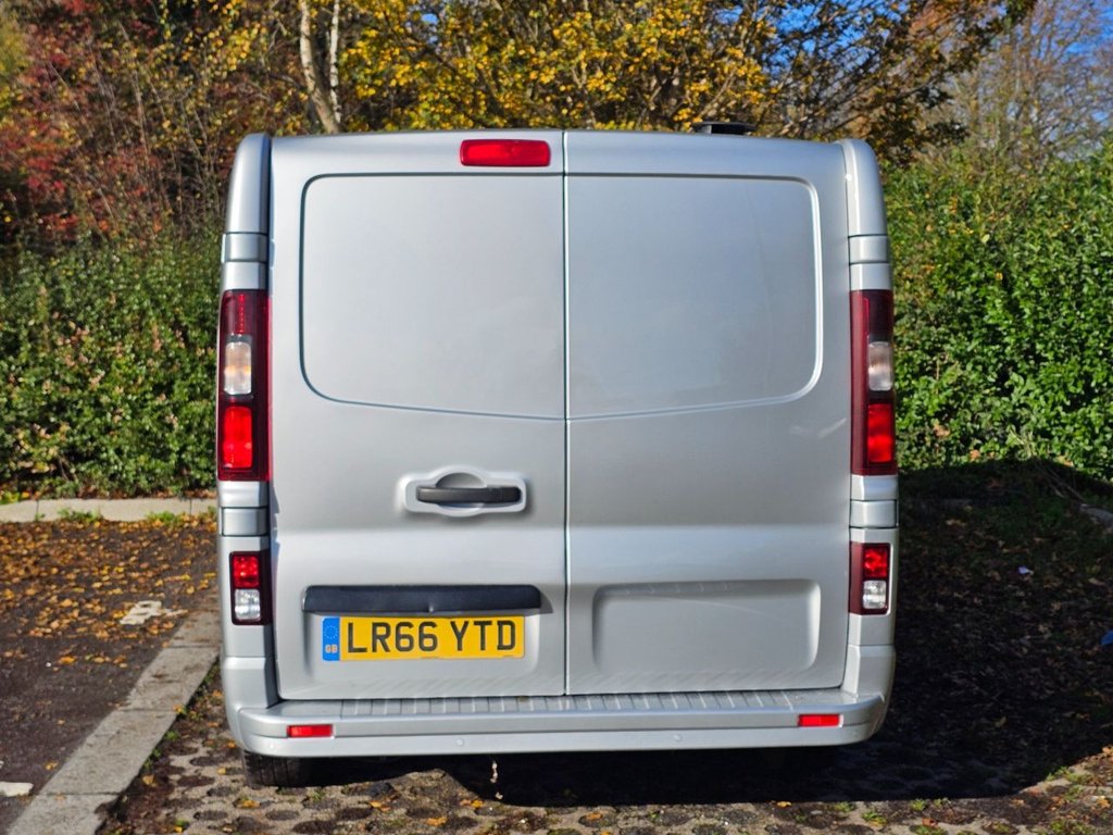 Used Vauxhall Vivaro 2017 for sale - 77966641: Photo 5