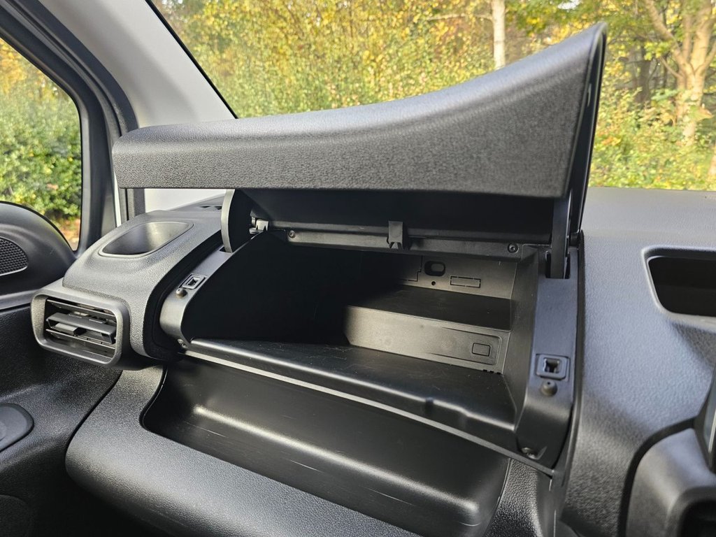 Used Citroen Berlingo 2020 for sale - 76469726: Photo 33