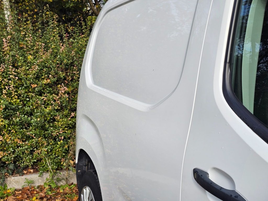 Used Citroen Berlingo 2020 for sale - 76469726: Photo 37