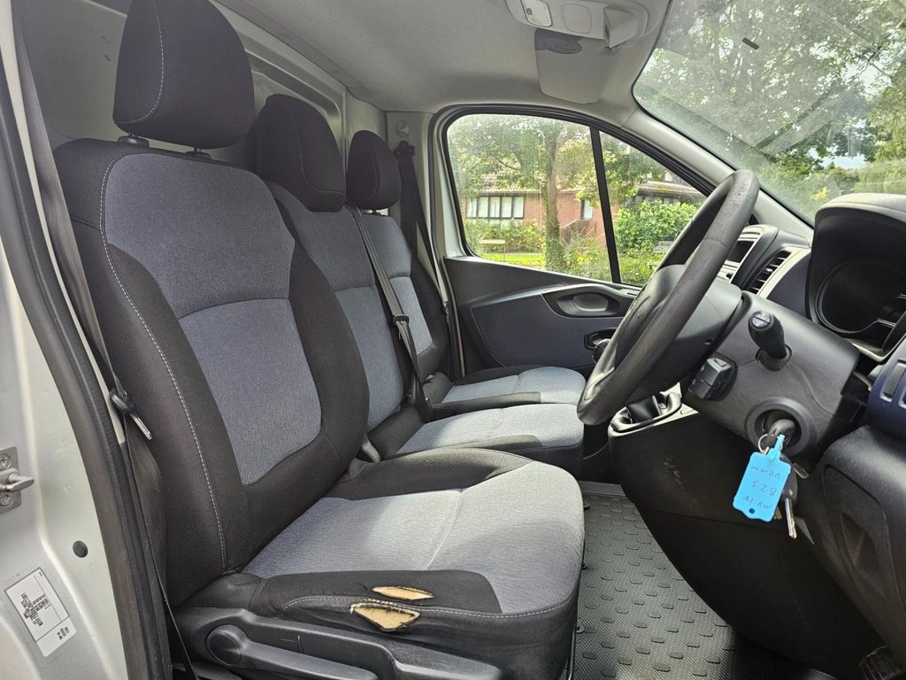 Used Vauxhall Vivaro 2018 for sale - 76470057: Photo 11