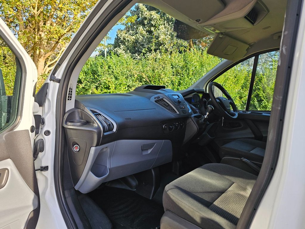 Used Ford Transit Custom 2017 for sale - 76469729: Photo 14