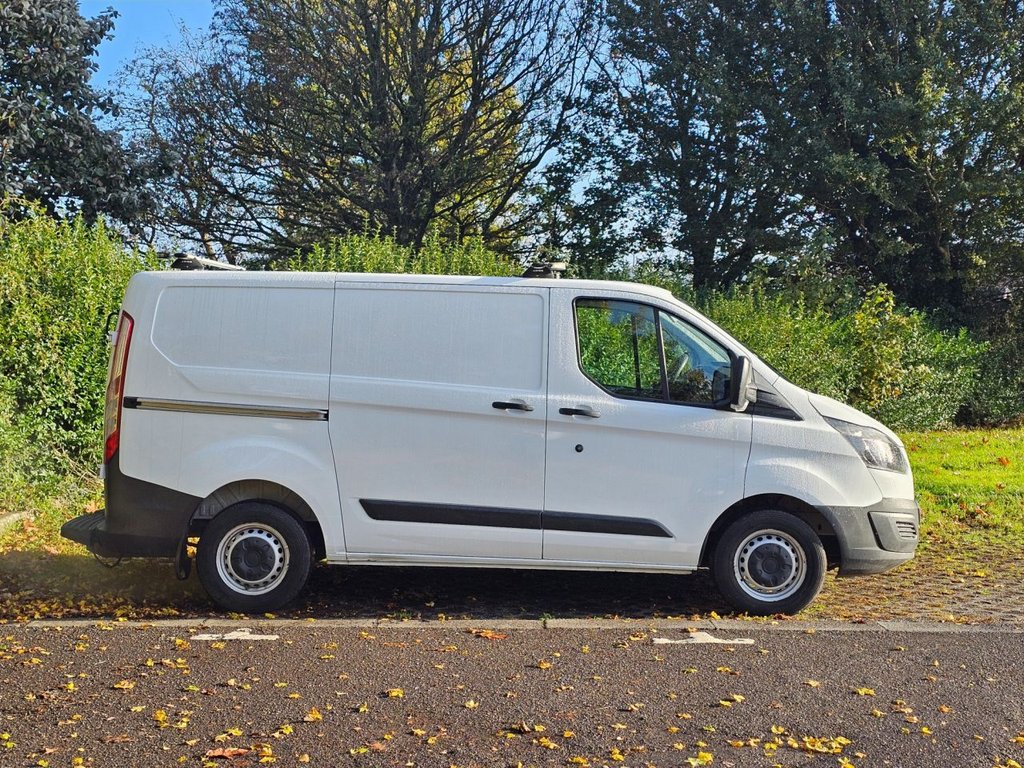 Used Ford Transit Custom 2017 for sale - 76469729: Photo 2